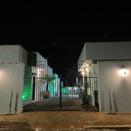 Pousada Familia Bueno Monte Alegre do Sul Ngoại thất bức ảnh